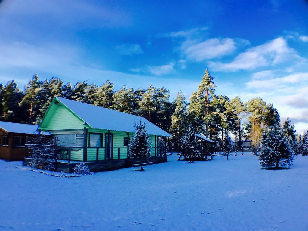 Kuivastujaani Hotel Buitenkant foto